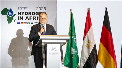 مصر مركزًا إقليميًا للطاقة النظيفة، وزير قطاع الأعمال يفتتح مؤتمر الهيدروجين في أفريقيا