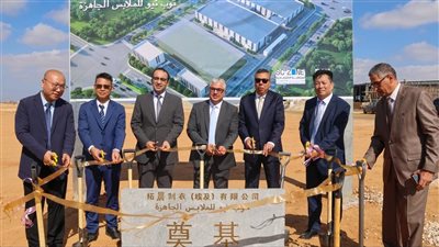 اقتصادية قناة السويس تواصل جذب الاستثمارات، وضع حجر أساس مشروعين بـ 20.5 مليون دولار