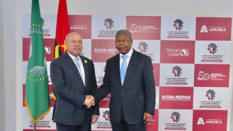 الفريق كامل الوزير في قمة لواندا 