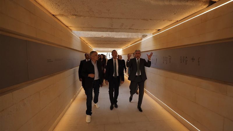 جانب من جولة وزير السياحة اليوم بالمتحف المصري الكبير 