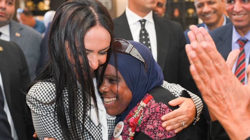 وزيرة التضامن ومحافظ جنوب سيناء يتفقدان القرية التراثية