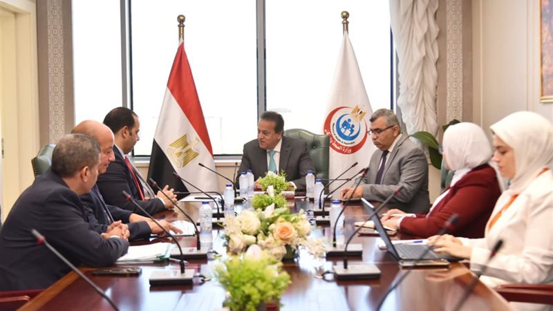 الدكتور خالد عبد الغفار وزير الصحة 