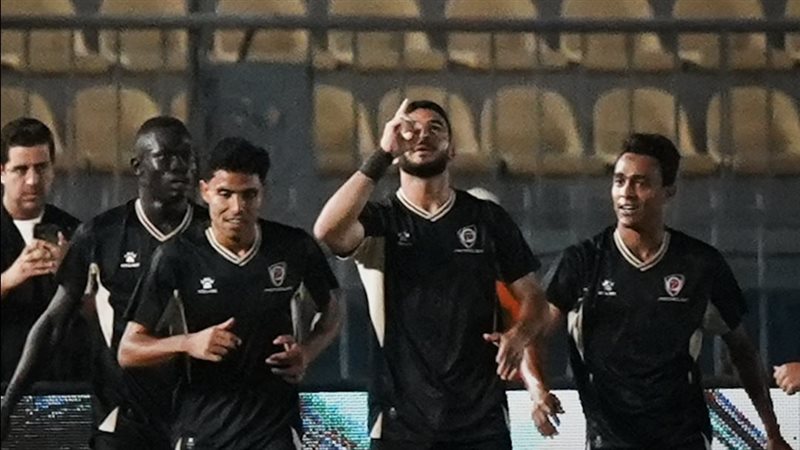 احتفال حامد حمدان بهدف في الأهلي