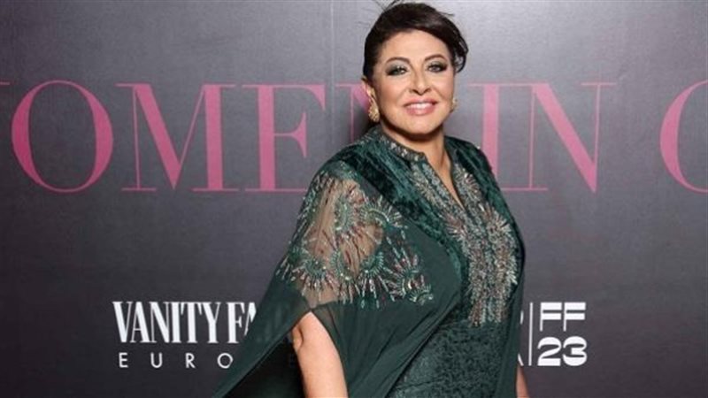 هالة صدقي تحتفل بافتتاح