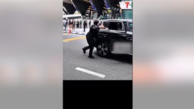 Women Guards، مهارة نسائية تهدد الحراس الرجال (فيديو)