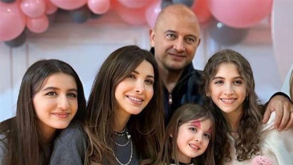 ابنتا الفنانة نانسي عجرم يتألقا في إطلالة ساحرة