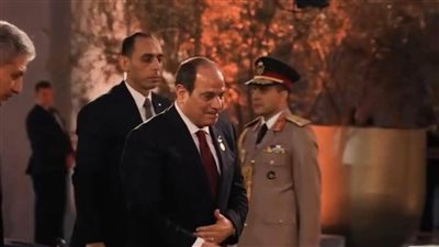 الرئيس السيسي يصل لحضور حفل افتتاح المتحف المصري الكبير