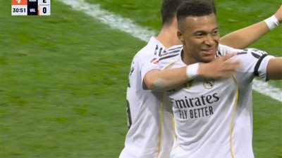 الملكي لا يرحم.. مبابي يتألق وريال مدريد يكتسح فالنسيا برباعية ويثبت أقدامه في صدارة الليجا