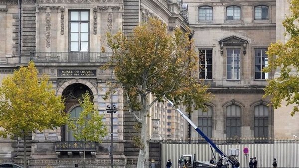 متحف اللوفر 