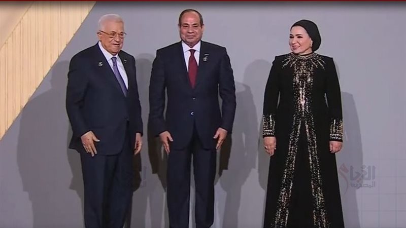 الرئيس السيسي والسيدة قرينته يستقبلان الرئيس الفلسطيني
