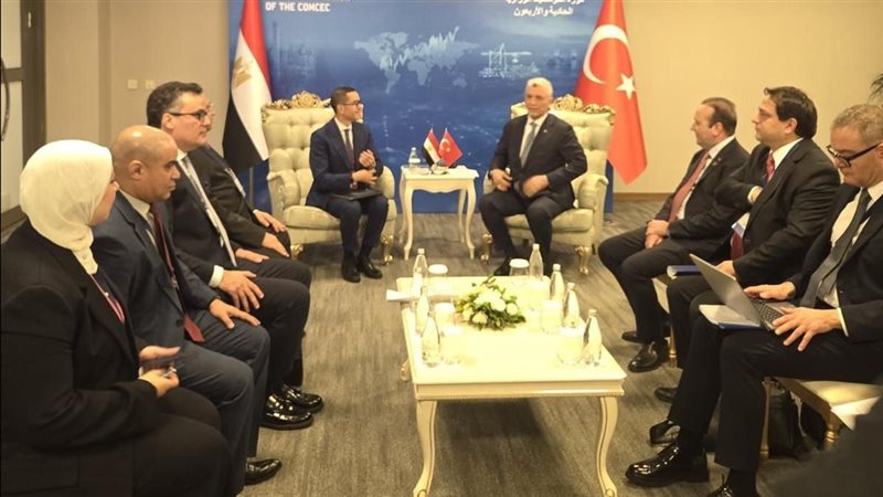 حسن الخطيب وزير الاستثمار والتجارة الخارجية