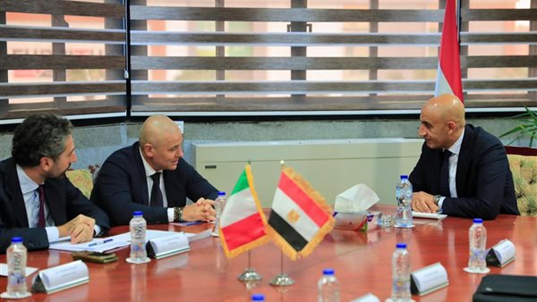 وزيرة التعليم