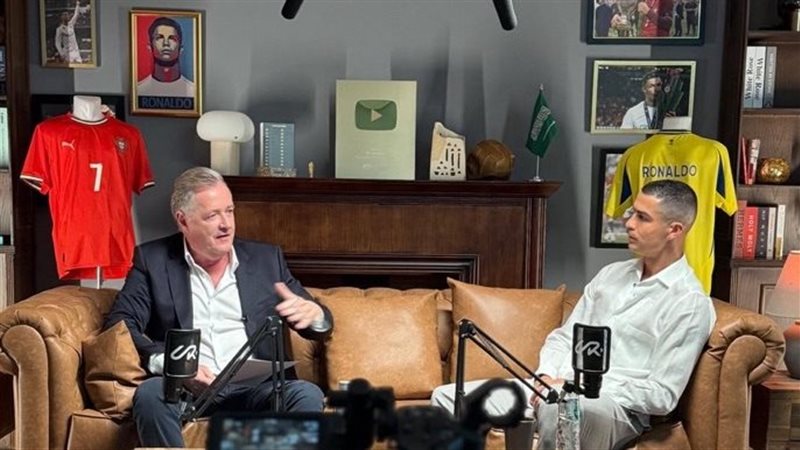  كريستيانو رونالدومع الإعلامي البريطاني بيرس مورجان