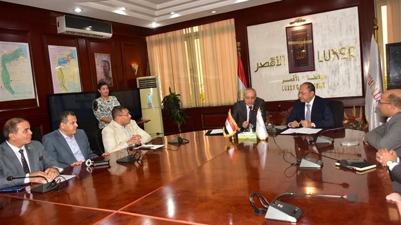 اجتماع رئيس هيئة تنمية الصعيد ومحافظ الاقصر